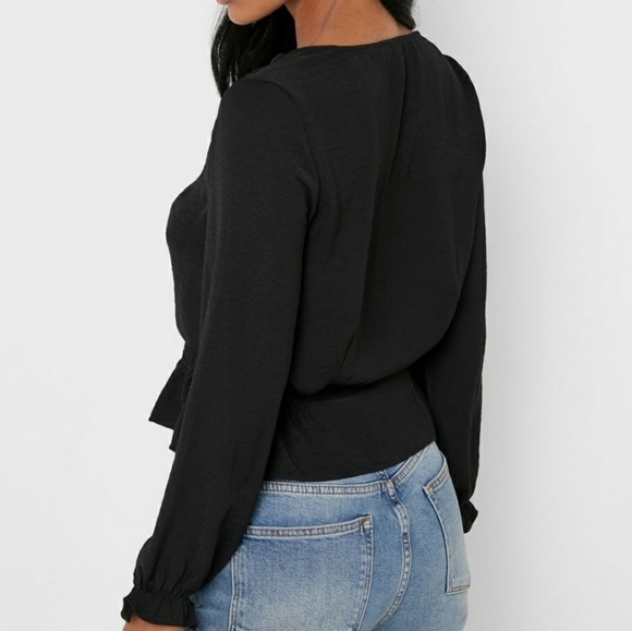 NWT Topshop Black Shirred Button Down Top Sz 6 - Picture 2 of 7